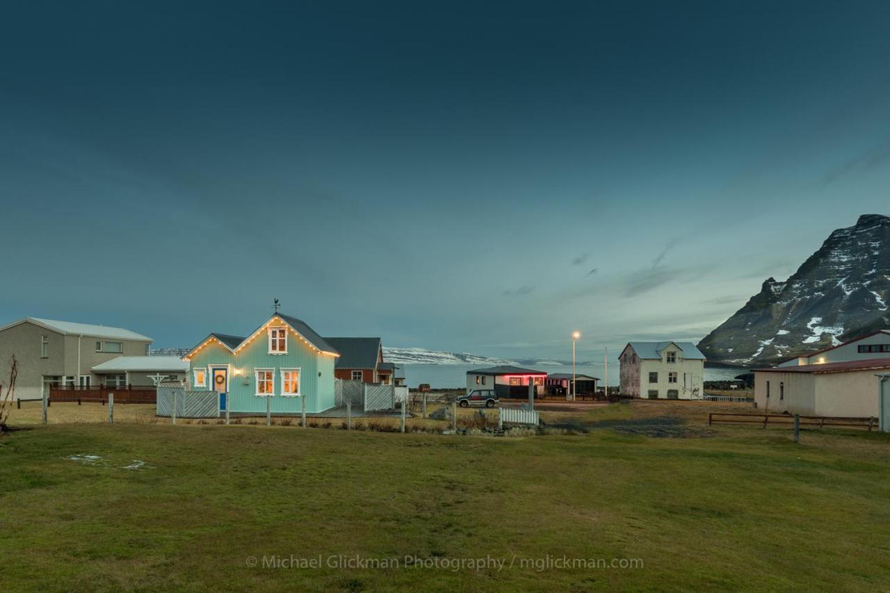 The Little House Villa Bolungarvik Exterior photo